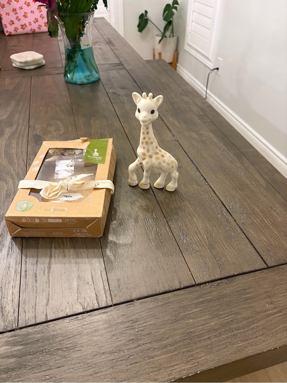 Sophie la Girafe Teething Toy - Cream with Tan Spots